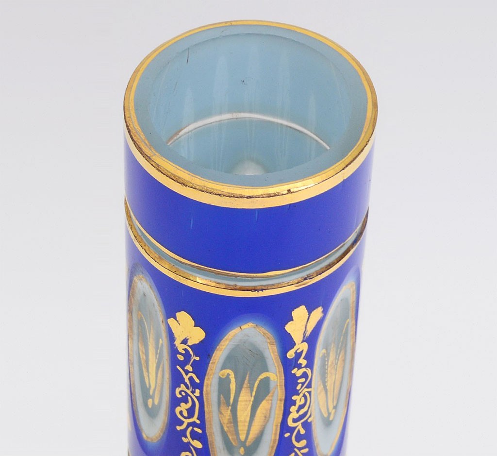 ボヘミアガラス ブルー・ホワイト オーバーレイ 花瓶 ( Bohemian Glass Blue And White Overlay Vase )